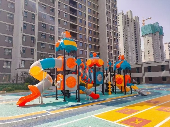 TODDLER OUTDOOR PLAYGROUND