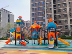 TODDLER OUTDOOR PLAYGROUND