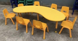 toddlers plastic table set